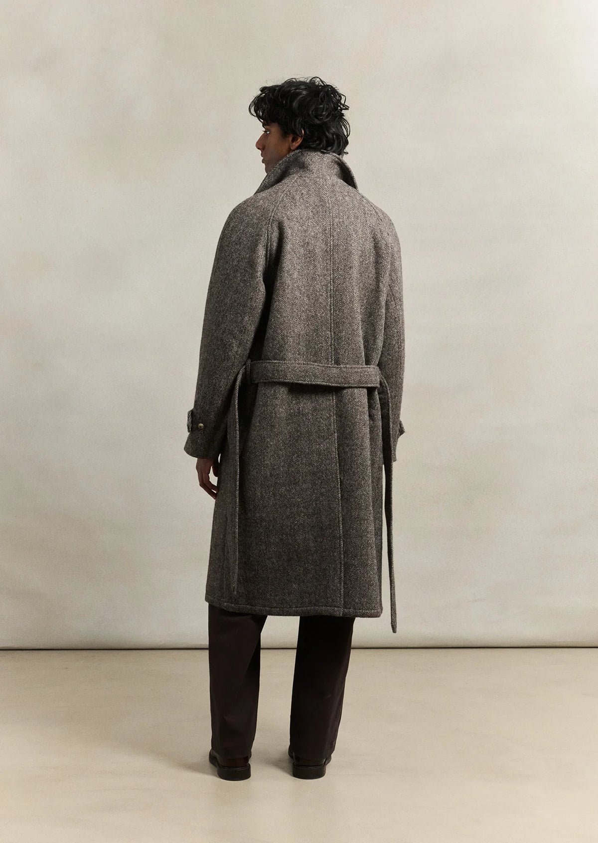 De Bonne Facture Grandad Coat Sonsie Tweed / Undyed Brown Herringbone