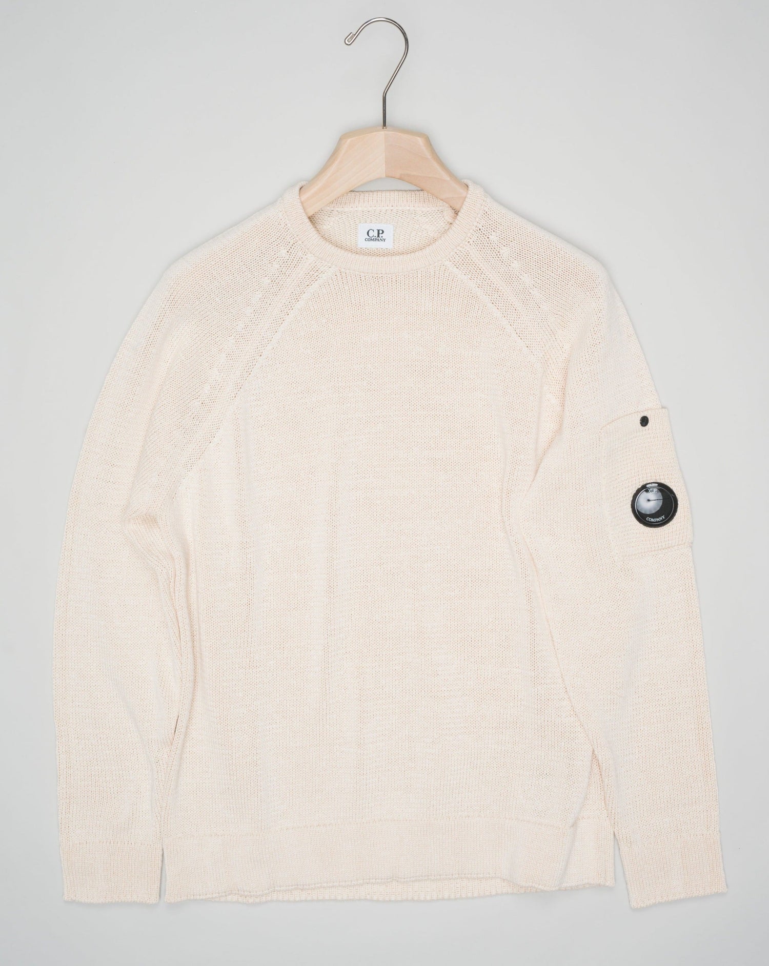 Article: 16CMKN124A 006482A. Composition: 100% Cotton. Color: 402 / Pistachio Shell. C.P.Company Compact Cotton Crew Neck / Pistachio Shell