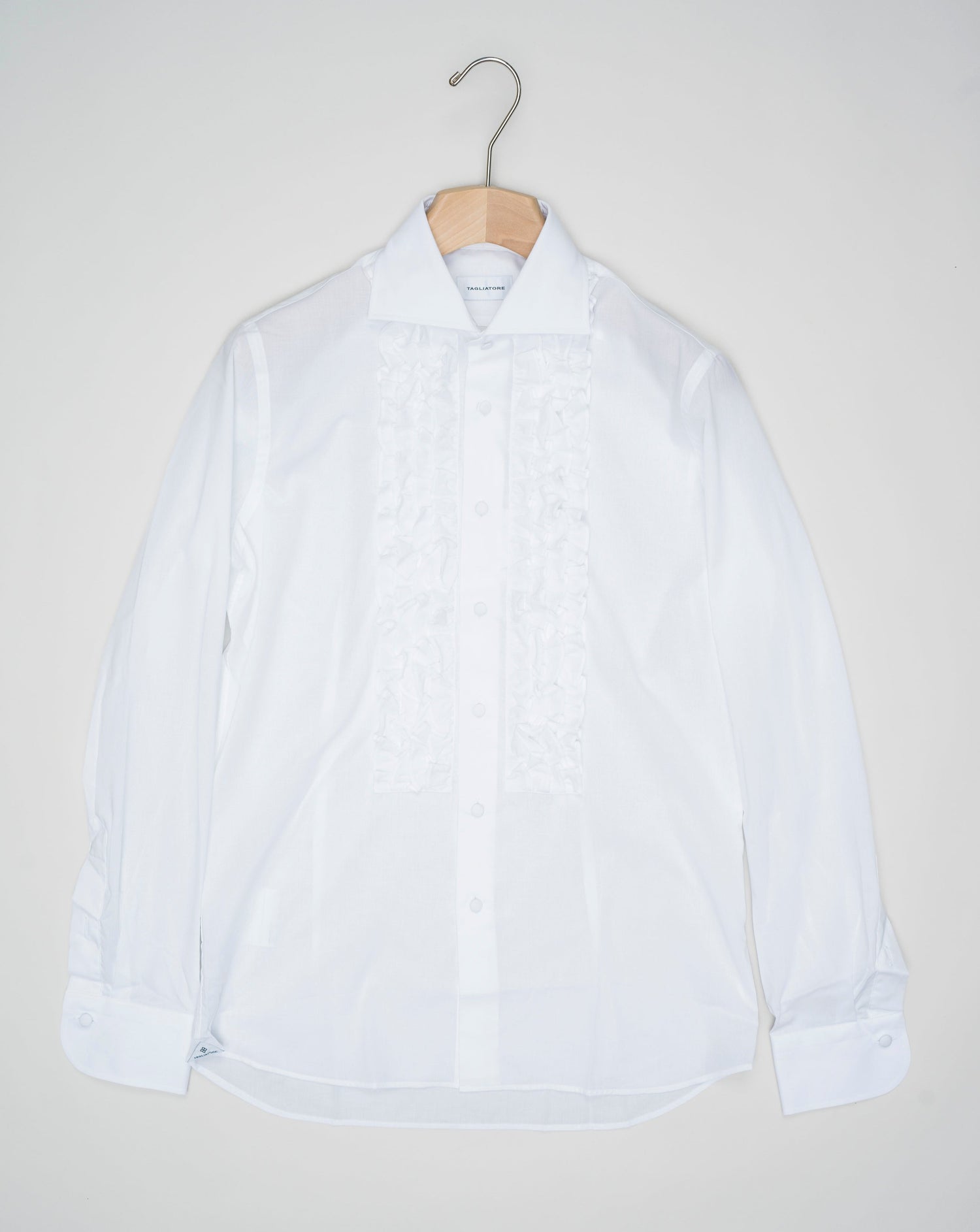 Composition: 100% Cotton. Modello: Chicago NS. Color: White / X1027. Tagliatore Ruffle Shirt / White