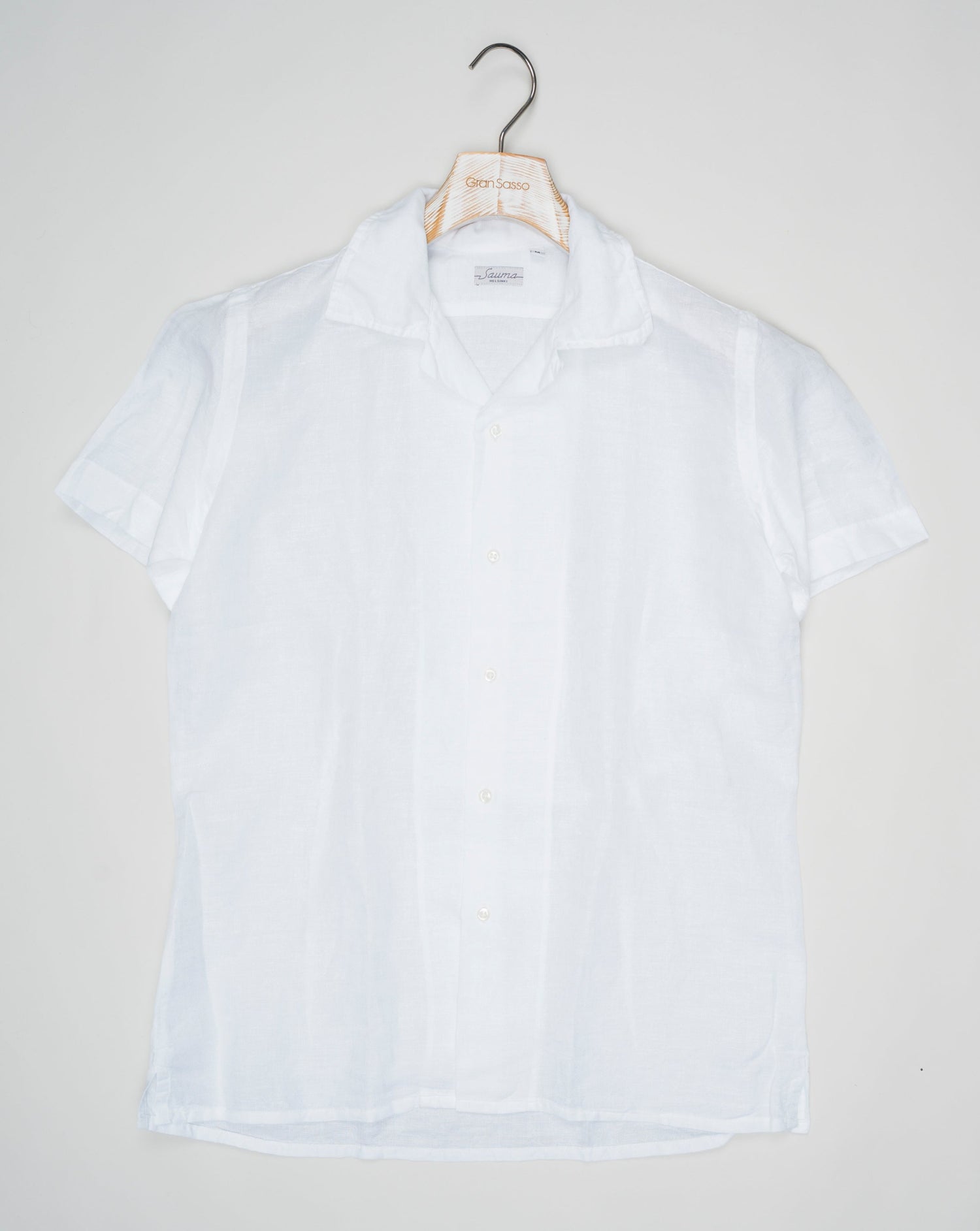 <ul> <li>Composition: 60% Cotton 40% Viscose</li> <li>Article: 8816</li> <li>Color: White</li> <li>Made in Italy Sauma Cuban Collar Shirt / White</li> </ul>