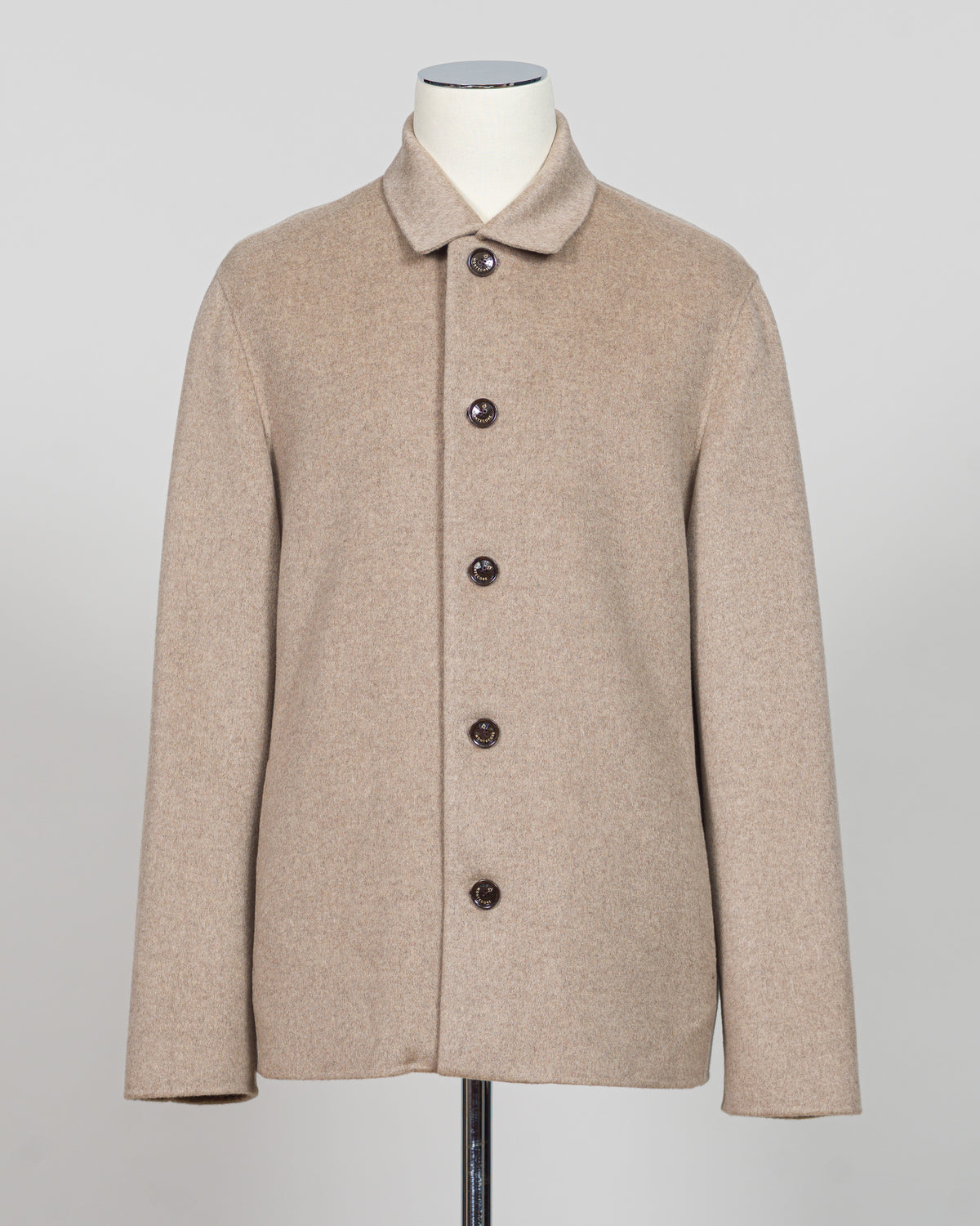 Elevate your essentials with the Montecore Cashmere Jacket in timeless beige. Crafted from pure cashmere, this luxurious layer delivers uncompromising softness and warmth for year-round sophistication. The refined silhouette pairs seamlessly with tailored trousers or relaxed separates, making it an investment piece that transcends seasons and trends. Expertly finished for longevity and comfort.