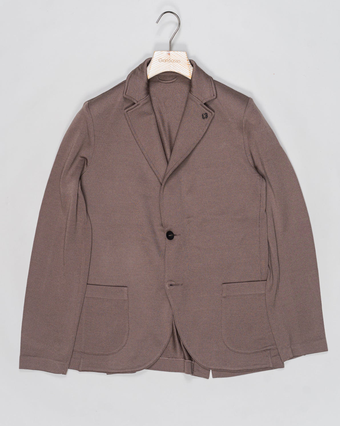 Composition: 100% Virgin Wool
Color: 148 / Taupe
Article: 57156 / 14512
Model: Giacca M/L
Made in Italy Gran Sasso Knitted Wool Blazer / Taupe