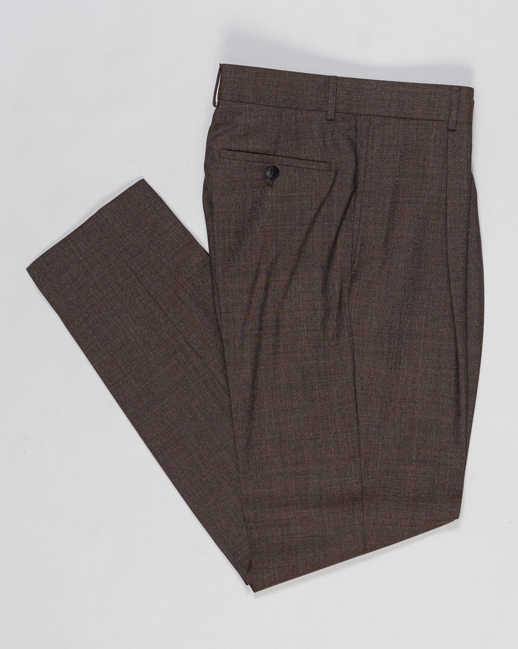 Belt loops
Single pleat
Slanted side pockets
Welted back pockets with buttons
Composition: 100% Wool
Article: PE0595
Model: C518AZ
Color: 0550 / Brown Caruso Wool Trousers / Brown