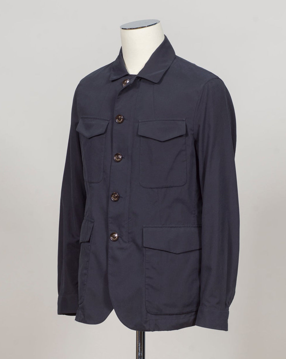 Composition: 87%PL 13%PA
Color: Navy / 89
Article: S10MUC883-349
Two-way zip
Buttons on front
Four pockets in front
Zipped pockets inside
Buttoned cuffs Montecore Technical Jacket / Navy