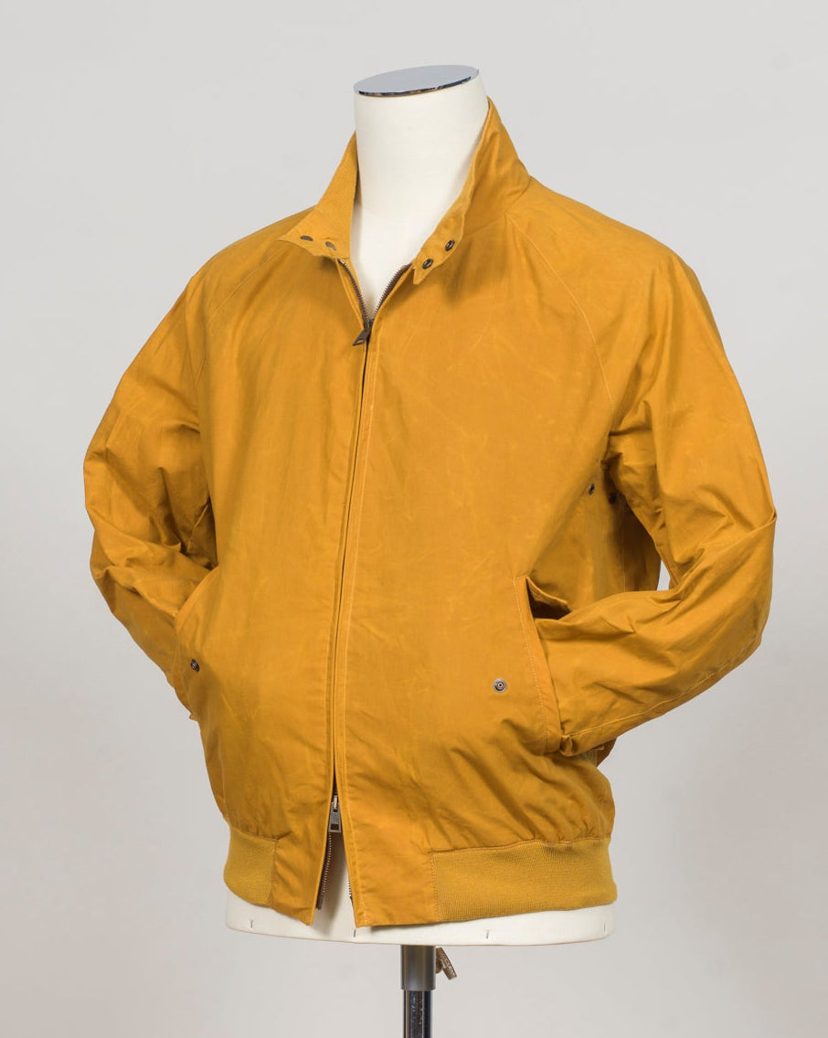 Model FURIO
Art. Wax cot
Col. 302 / Yellow
Made in Italy L`Impermeabile Waxed Cotton Jacket / Yellow