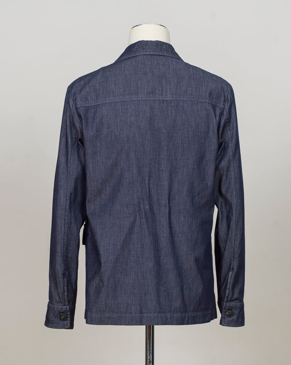 Model: 78110/56100
Material: 98 % Cotton 2% Polyester
Color: 598 Dark Denim Blue
Made in Italy Gran Sasso Denim Overshirt / Dark Blue