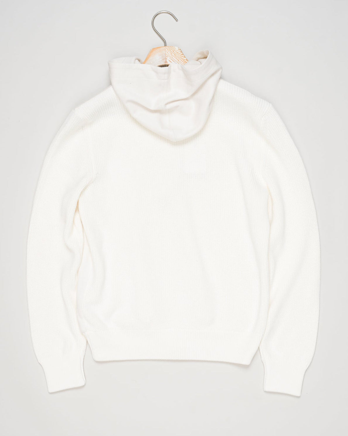 Art. 23137/76011
Col. 006 Off White
Two-way zipper
98% cotton 2% polyamide
Made in Italy Gran Sasso Heavy Cotton Full-Zip Hoodie / Off White