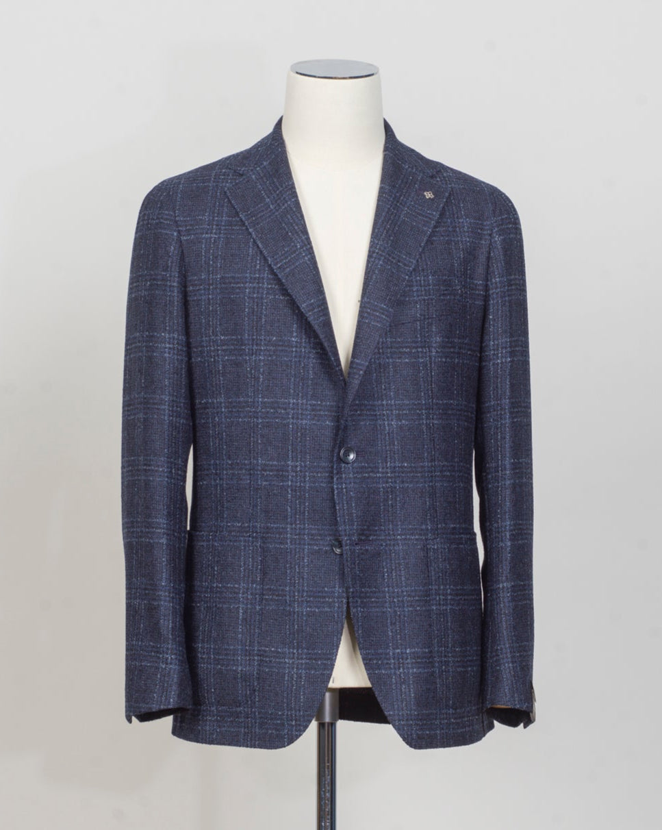 Montecarlo 1SHO22K (1.5cm longer)
Notch
SB 2 bot
2 sp
Art 440022
Col B1161
86% Wool 14% pl
Made in Martina Franca, Italy Tagliatore Glencheck Jacket / Blue & Navy