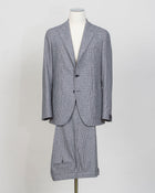 Unconstructed shoulder
Unlined
2 Buttons
Notch lapel
Patch pockets
Side vents
Flat front trousers
Belt loops
Slanted side pockets
2 back pockets
Modello: Monte Carlo / 2SHO22K01
Color: Grey / N3147'
Composition: 100% Super 100's Virgin Wool
Made in Martina Franca, Italy Tagliatore Glencheck Flannel Suit / Grey