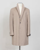 Model: Bruce / CFBM13X
Single breasted  
100% Wool / Loro Piana Capolavoro
Art 010103
Col T1148 / Light taupe
Made in Martina Franca, Italy Tagliatore Single-Breasted Wool Overcoat / Light Taupe