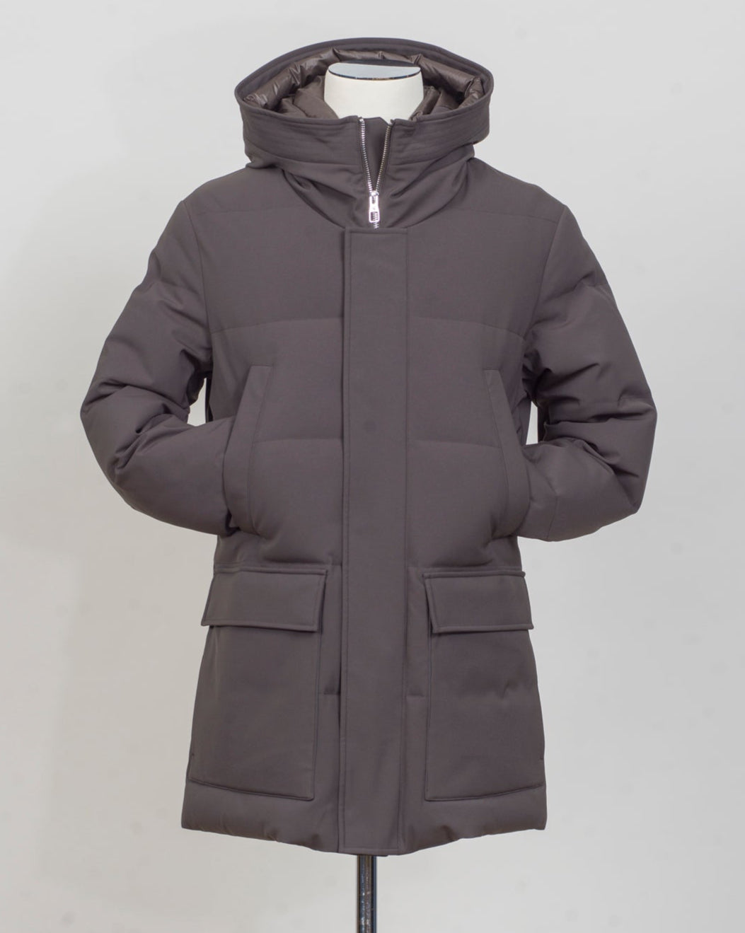 Outer fabric: 91% Polyester 9% Elastane
Lining: 100% Polyamide
Filling: 90% Down 10% Feathers
Color: Graphite Grey / 97
Article: F09MUCX738
Snap buttons Montecore Hooded Down Coat / Graphite Grey