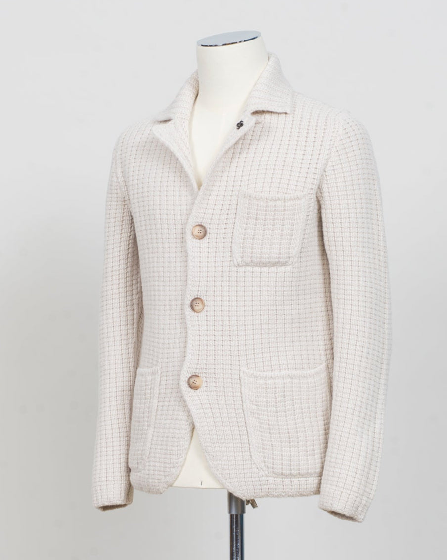 Gran Sasso Heavy Knitted Jacket
Article: 10166 / 25073
Color: 054 / Light Beige
Composition: 100% Virgin Wool
Made in Italy