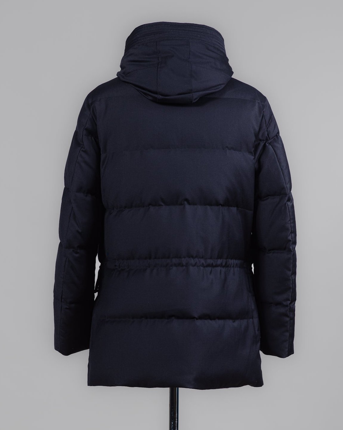 Article: F07MUCX738 Montecore Super 120's Wool Down Parka / Navy
Color: Navy / 89
Down insulated (Duck / 90% down, 10% feathers)
Outer fabric 100% Extra fine Merino Super 120's wool
Lining 1 (main) 100% pl
Lining 2 (Sleeve) 100% pa (Nylon)
4 pockets in front. 2 flapped patch pockets and 2 slanted hand warming pockets
