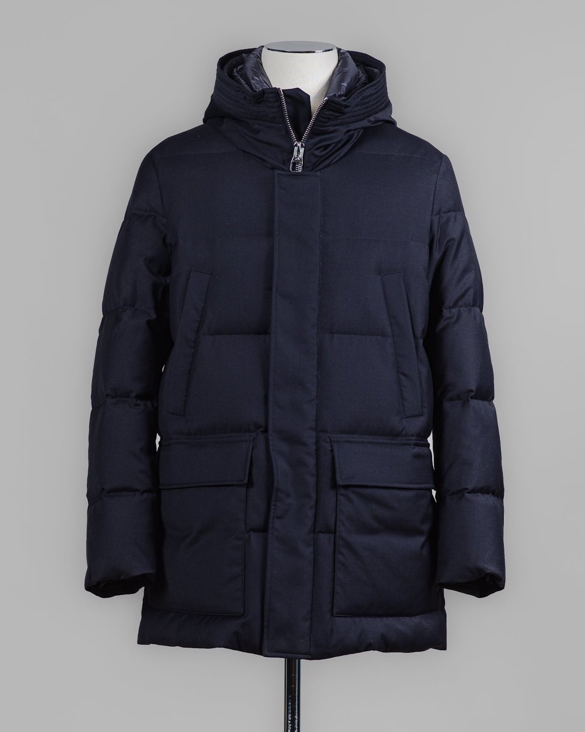 Article: F07MUCX738 Montecore Super 120's Wool Down Parka / Navy
Color: Navy / 89
Down insulated (Duck / 90% down, 10% feathers)
Outer fabric 100% Extra fine Merino Super 120's wool
Lining 1 (main) 100% pl
Lining 2 (Sleeve) 100% pa (Nylon)
4 pockets in front. 2 flapped patch pockets and 2 slanted hand warming pockets
