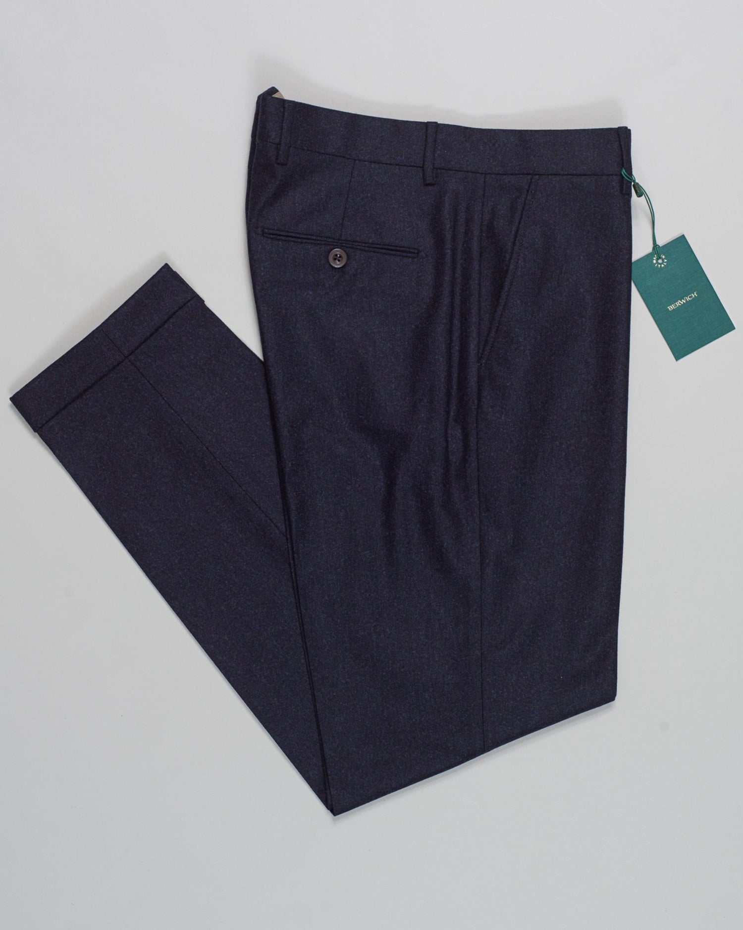 Model: Sauma20
Flat front
Front pockets: slanted
Belt loops
3,5cm turn ups
Article: vb1504
Color: Antracite
Composition: 100% virgin wool natural stretch
Made in Martina Franca, Italy Berwich VBC Flannel Trousers / Navy