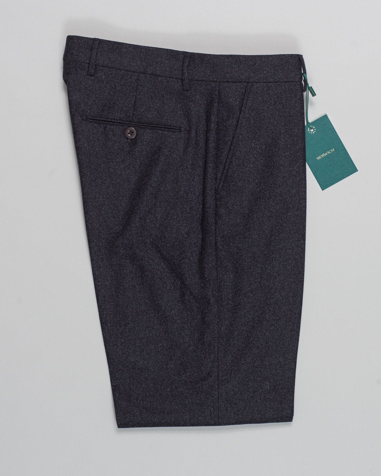 Model: Sauma20
Flat front
Front pockets: slanted
Belt loops
3,5cm turn ups
Article: vb1504
Color: Antracite
Composition: 100% virgin wool natural stretch
Made in Martina Franca, Italy Berwich VBC Flannel Trousers / Antracite