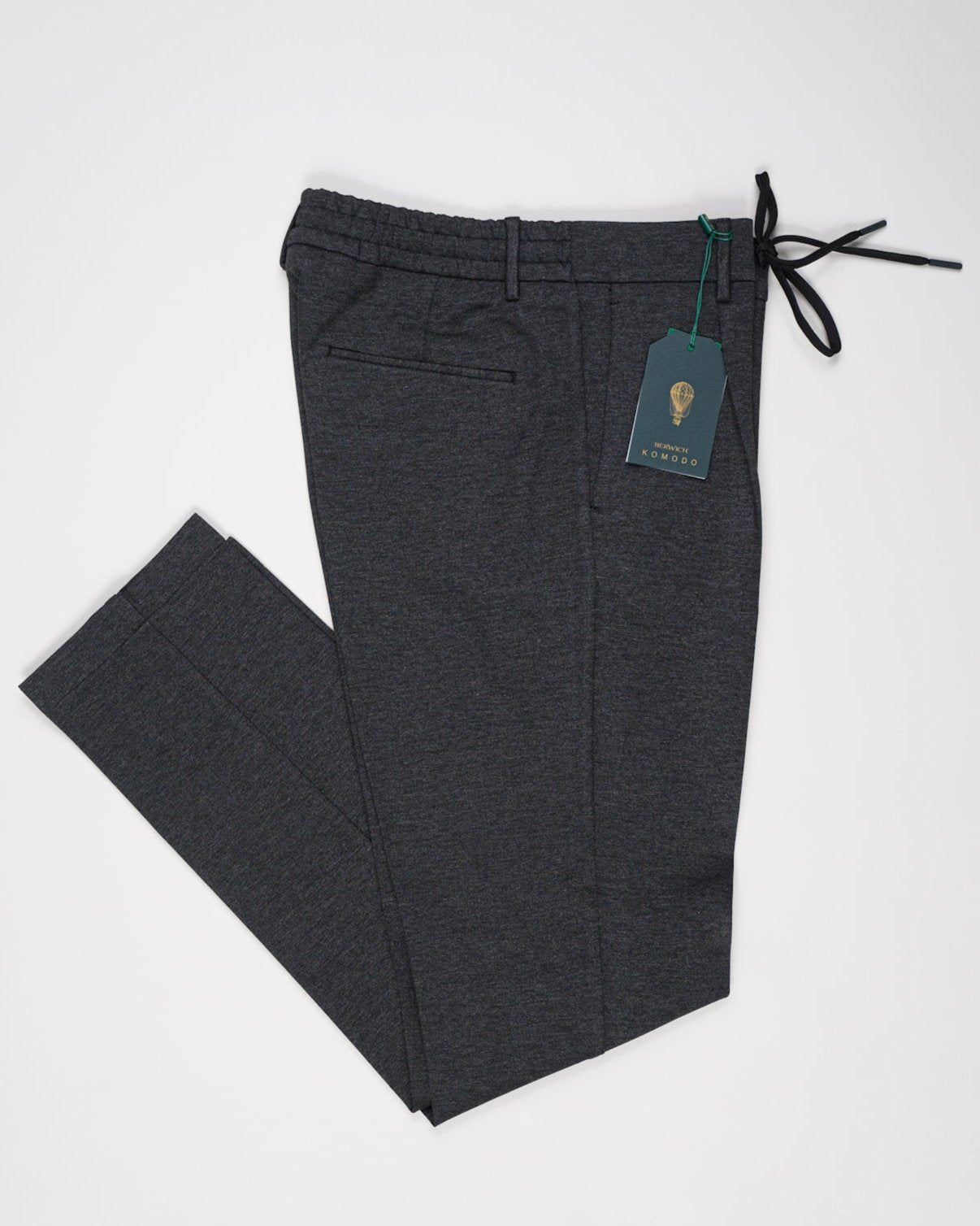 Model: Spiaggia 1p
Single pleat
Front pockets: slanted
Back pocket: welt (right side)
Color: Grey
Article: cn1217x
Composition: 70% Viscose 25% Polyamide 5% Elastan
Made in Martina Franca, Italy Berwich Drawstring Jersey Trousers / Grey