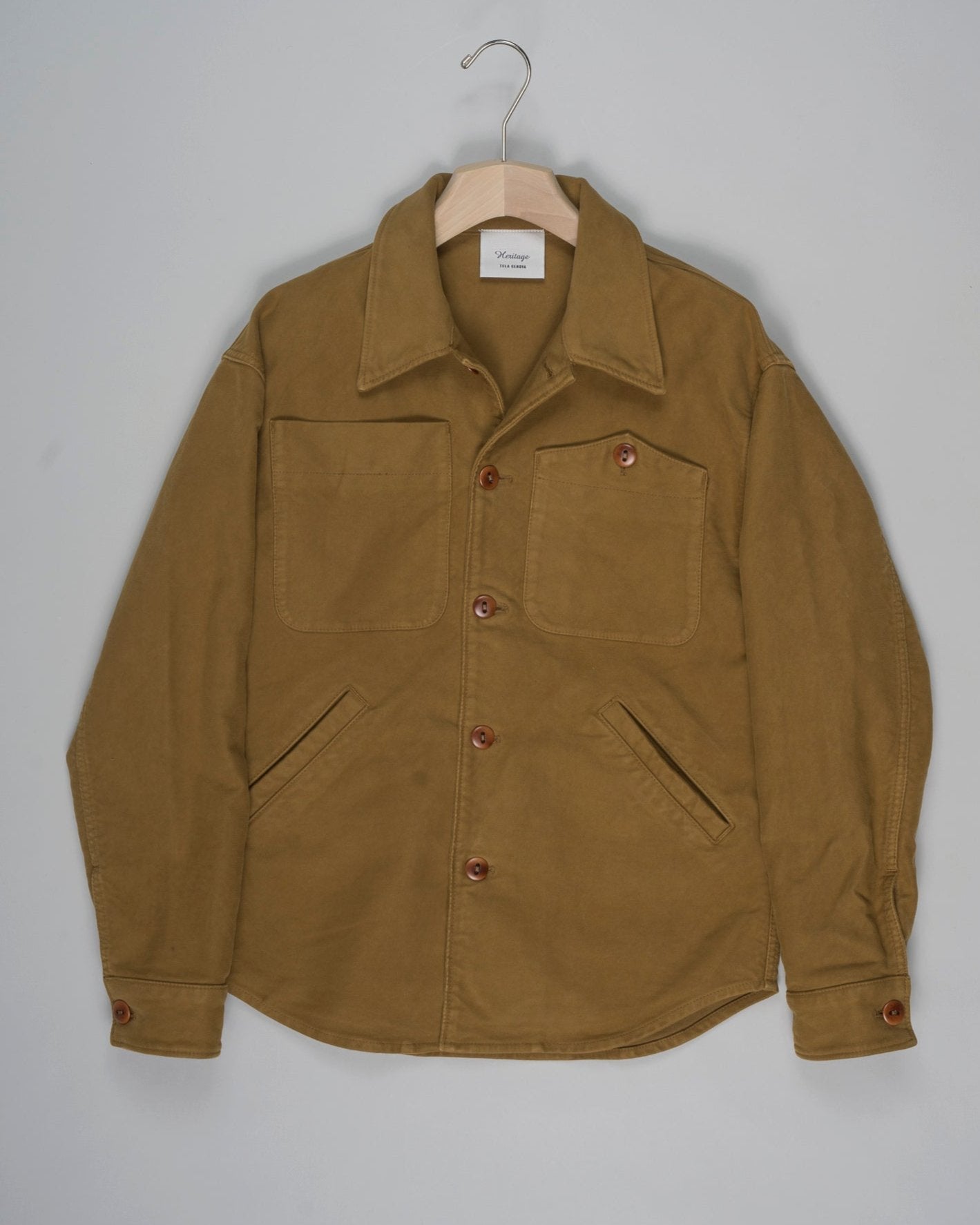 Composition: 100% Cotton
Color: 7383 / Mustard
Model: LEO/2F
Article: LEO011
Made in Italy Tela Genova Moleskin Shirt Jacket / Mustard