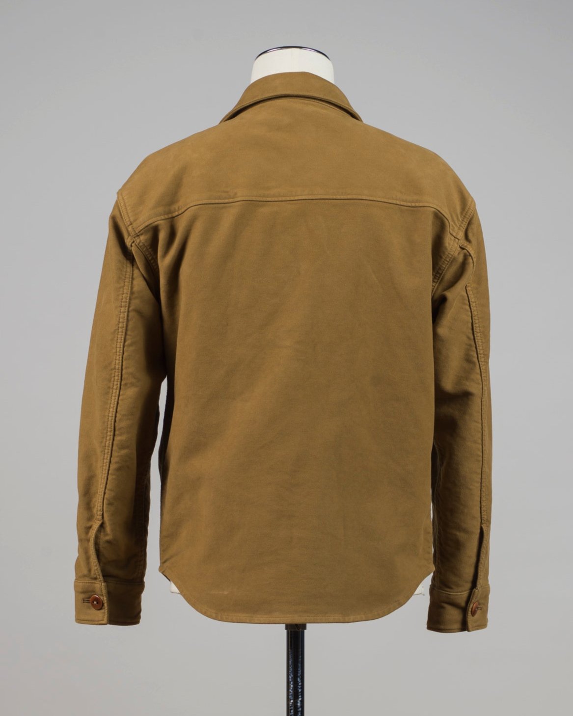Composition: 100% Cotton
Color: 7383 / Mustard
Model: LEO/2F
Article: LEO011
Made in Italy Tela Genova Moleskin Shirt Jacket / Mustard