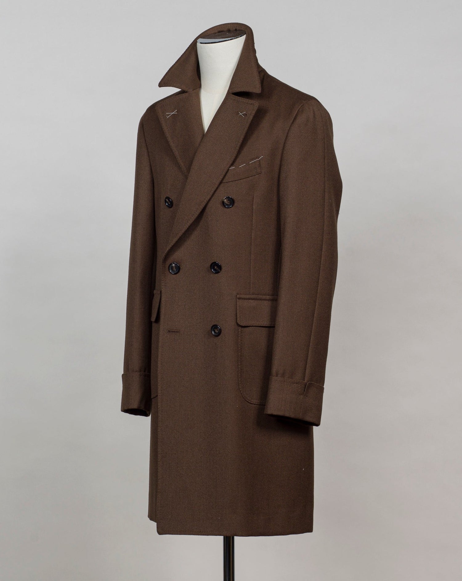 Article: TW22133U De Petrillo Double Breasted Wool Overcoat / Brown Model: Bonifacio Color: 8160 / Brown Composition: 100% Wool Made in Italy