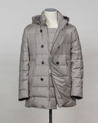 REDA wool Mod F05MUCX745 Art. 106 Col. 24 Champagne Montecore DB Down Parka / Champagne100% REDA Super 120´s wool Detachable hood Two handwarming pockets Two generous inside pockets with zip Lining 1: 95% Polyestre 5% Polyurethane Lining 2: 100% Polyamide Filing 90% Down 10% Feather Mod F05MUCX745 Art. 106 Col. 24 Champagne Montecore DB Down Parka / Champagne