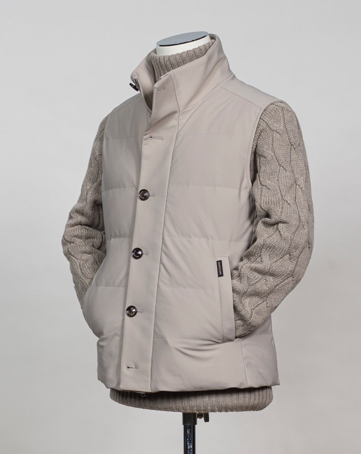 Mod F05MUWX734 Art. 101 Col. 03 / Light beige 42%Pl 36%pa 13%ea 9%pu Montecore Down Waistcoat / Light Beige