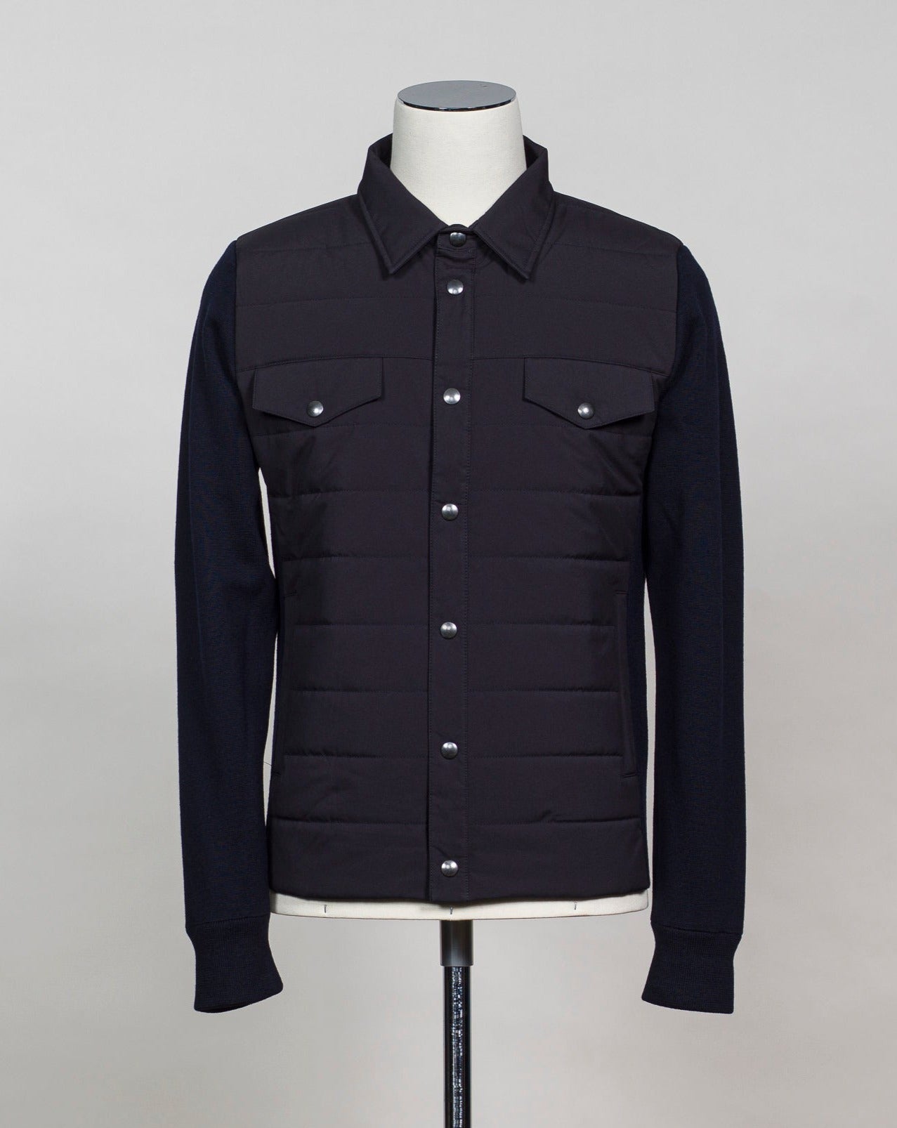 Article: 57129 / 69315 Color: 598 / Navy Sleeves and side panels 100% wool. Front and back 100% nylon. Thermal padding Made in Italy Gran Sasso Rain Wool Eco-Padding Jacket / Navy