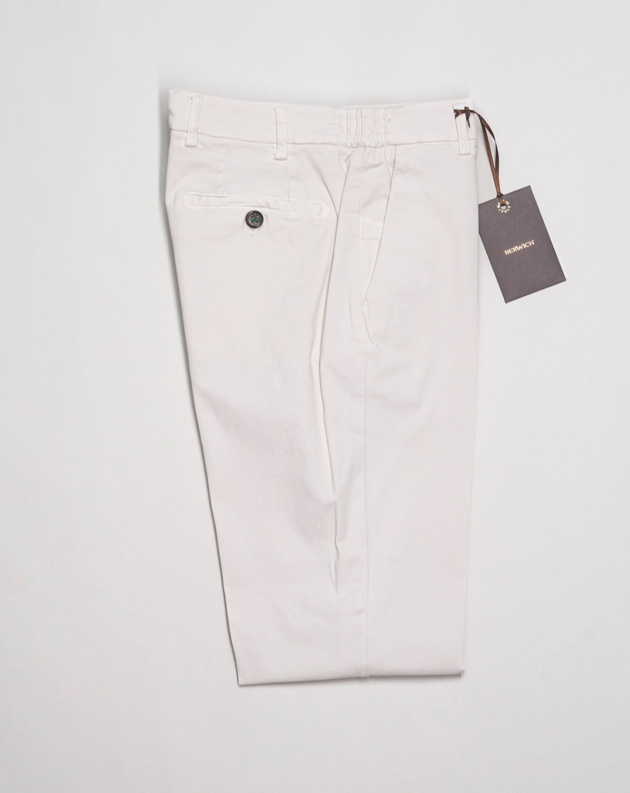 Model: Morello Elax-GD Article: pu0555x Elastic waist adjuster on both sides for comfort and superior fit Composition: 62% Cotton, Lyocell 33%, 5% Elastane Color: Latte 802 Made in Martina Franca, Italy Berwich Morello Elax Garment Dyed Trousers / Latte