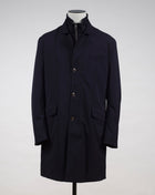 Article: F05MUCX740 Color: Navy / 89 Stretch, Windproof and Water repellent Fabric Down insulated (Duck / 90% down, 10% feathers) Detachable and adjustable hood Detachable bib Outer fabric 91%pl, 9%pe Lining 100% pa (Nylon) Montecore Water Repellent Down Parka / Navy