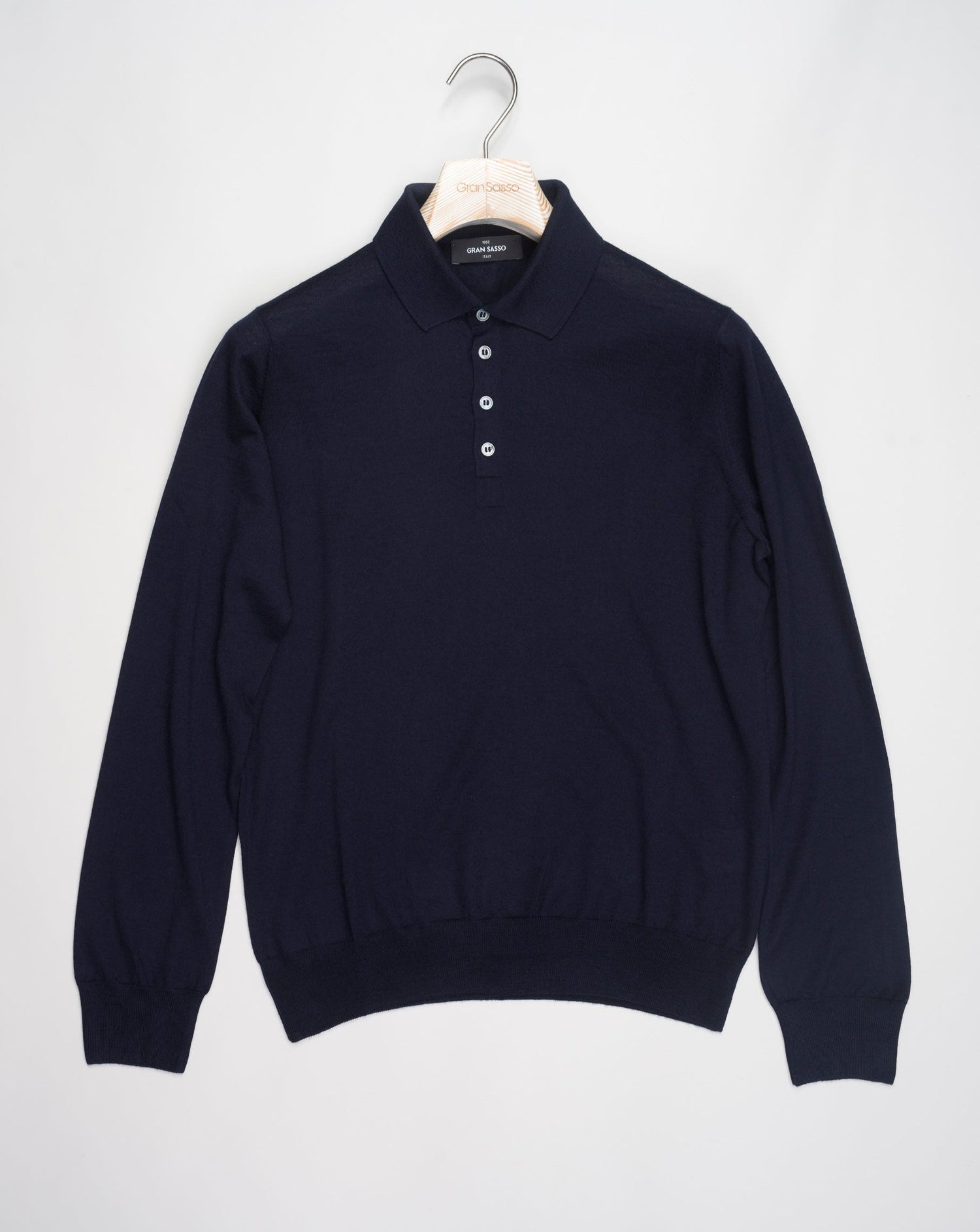 43103 / 15390 Art. 43103 / 15390 Col. 598 / Navy 70% cashmere 30% silk Made in Italy Gran Sasso Cashmere & Silk Polo / Navy