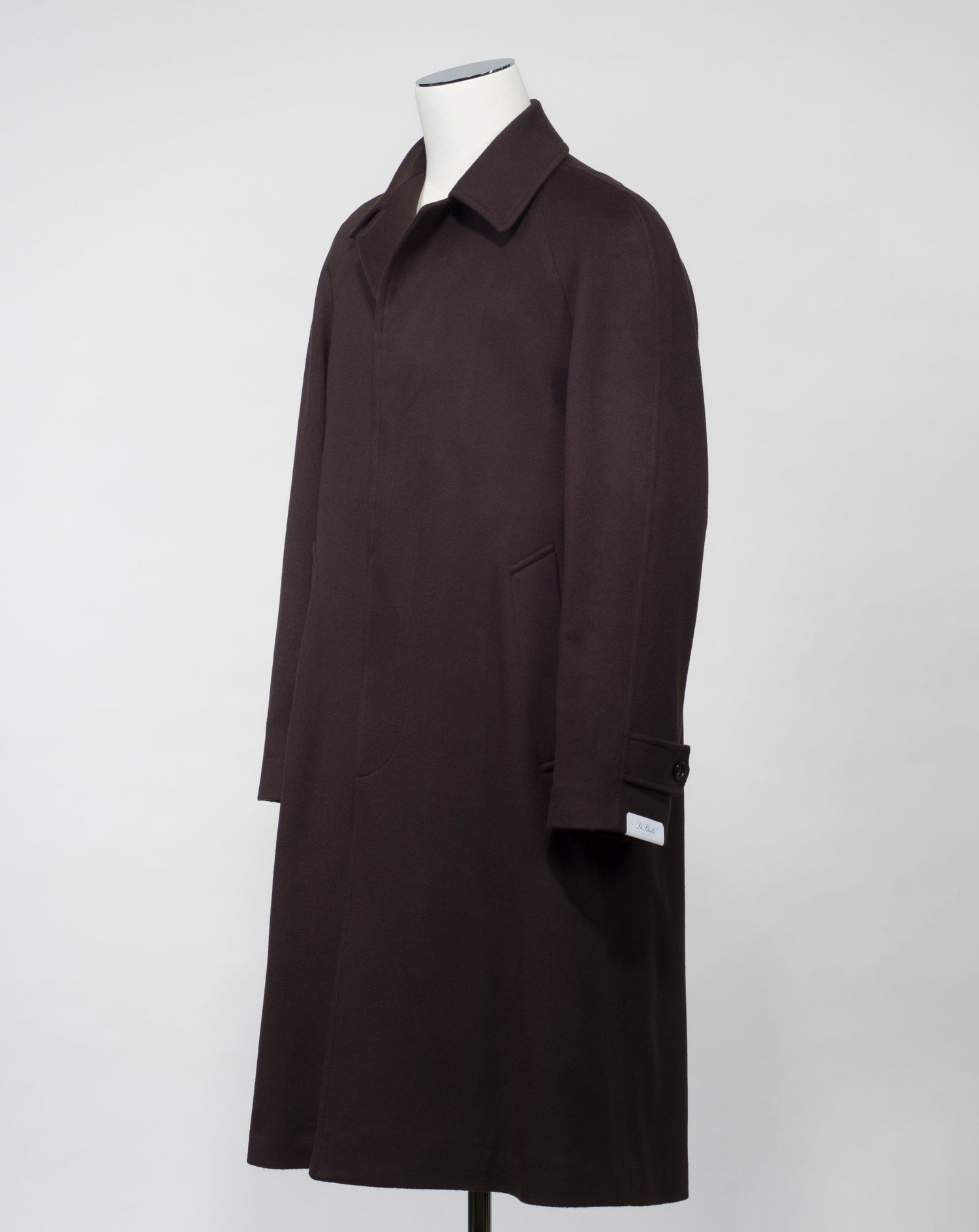 Article: TW22148 Model: Ruffo L Color: Dark Brown / 6970 Composition: 90% wool 10% cashmere De Petrillo Wool & Cashmere Raglan Coat / Dark Brown