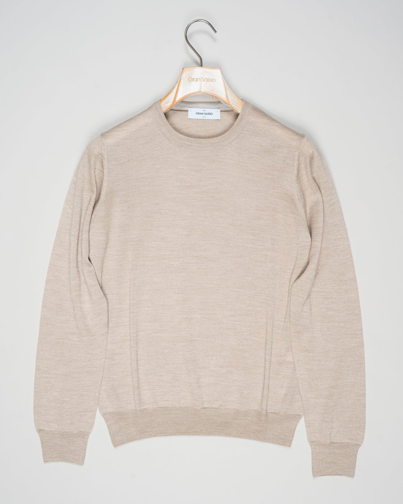 Composition: 70% Virgin wool 30% Silk
Color: 109 / Beige
Article: 57167 / 13190
Made in Italy
