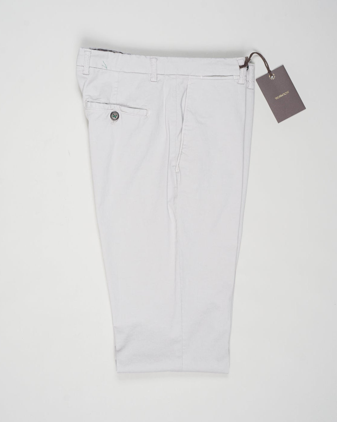 Model: Vulcano23-GD
Article: ts0001x
Composition: 98% Cotton, 2% Elastane
Color: Pomice
Made in Martina Franca, Italy Berwich Garment Dyed Cotton Chinos / Pomice