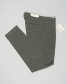 Article: 325051
Color: Army green / 82
Composition: 64% Tencel 32% Cotton 4% Elastan
Model: BG07
One pleat
Slanted side pockets
Beltloops
Beautiful color and broken in look and feel achieved by Garment dying process
Slim fit
1/2 hem 17 cm (Size 50)
Made in Naples, Italy