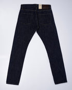 This 13oz Selvedge from Candiani has a solid indigo color throughout the garment, allowing for personal wear and patina, while the Rinsed wash keeps the jeans from dry-bleeding on other fabric.  Classic 5 pocket jeans Mod. M3 13 oz. 100% Cotton Made in Italy