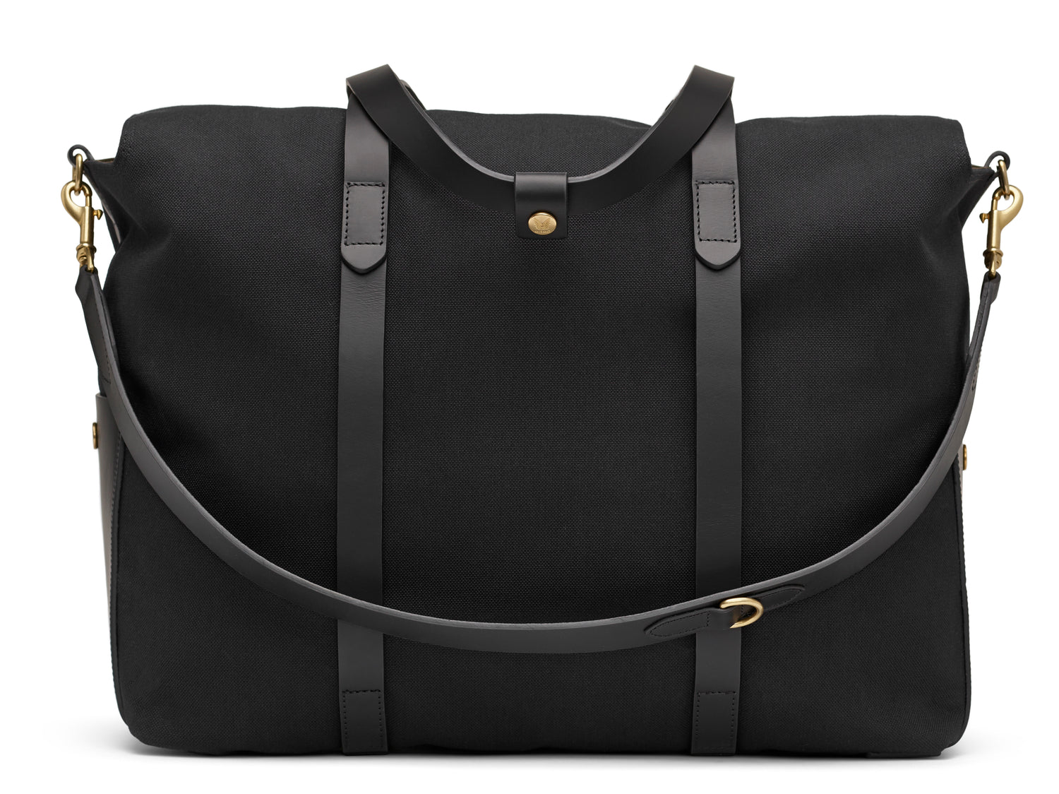 Measurements: L: 46 H: 34 W:18 cm Body: Water-repellent cotton and nylon blended canvas Fabric Comp.: PA 47% PL 20% CO 20% PC 6% PU 7% / 812 gr./rm. Trimmings: Black vegetable tanned full-grain bridle leather Lining: 100% cotton in Army colour Hardware: Solid brass w. varnish protection Zipper: Hand Polished YKK Excella Art No. MS116418 travel bag, or bend flaps down for a large, open city tote bag. A full-grain leather pocket on each gusset adds extra durability to the bottom corners.