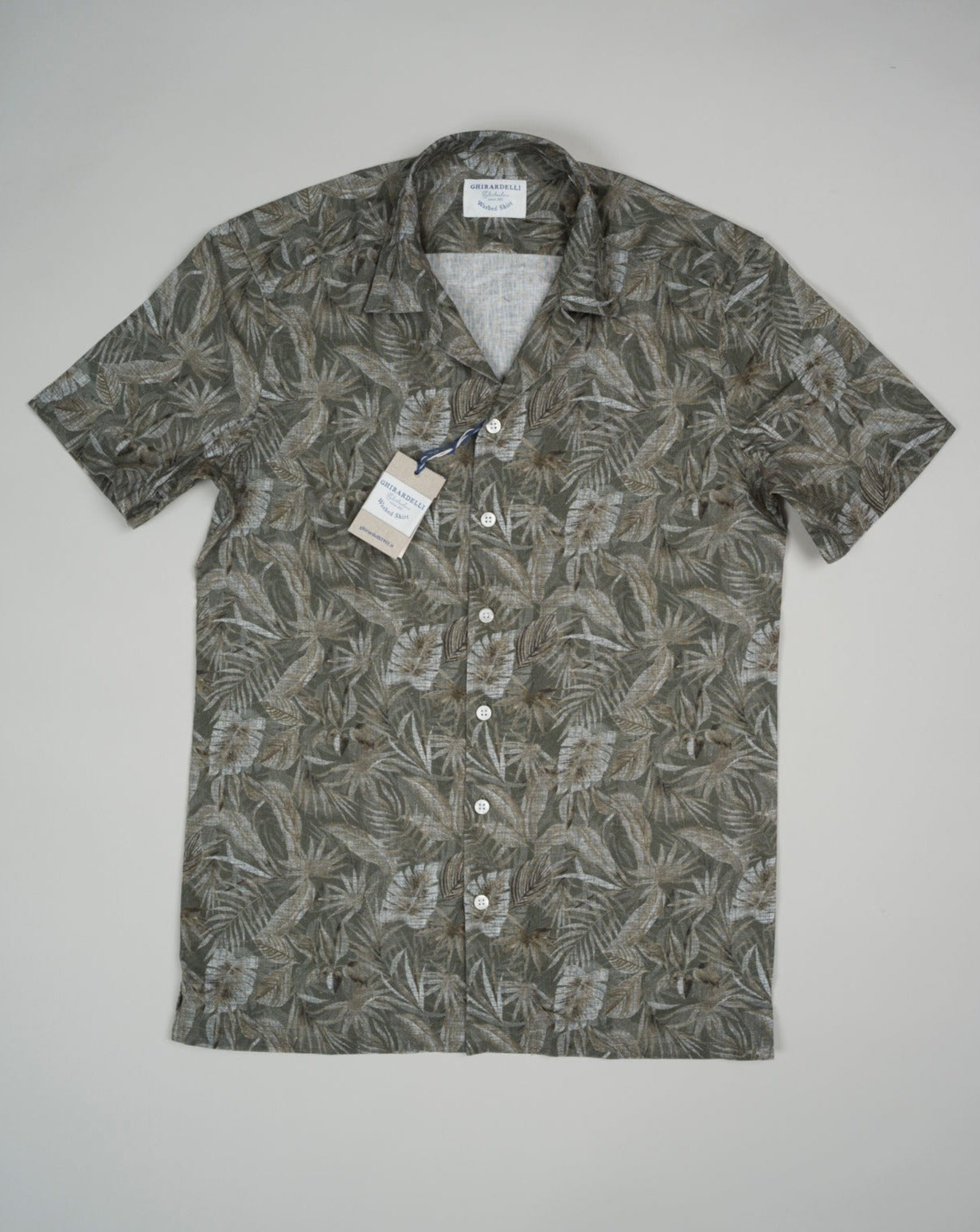 Ghirardelli Camp Collar Palm Print Shirt / Green 70% Cotton 30% Linen Col. 01 / Green Camp Collar