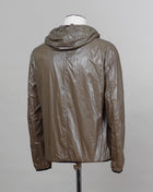 20 denier ultralight fabric bomber jacket. A garment with a sportswear look, dynamic and youthful. The bright and lively colors make it a casual but always outstanding garment. Regular fit Fixed hood adjustable with elasticated black drawstrings Two-way black zip fastening Pockets with black zip Detachable