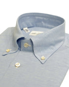 Avino button down shirt with light blue melangé efect. Fabric is a mix of cotton and linen. Tailored fit. This means between slim and classic fit Fits true to the size. If in doubt of your size, please contact us HERE 52% cotton / 48% linen Semi spread collar Single, rounder cuff 110811 F83041/02 Made in Italy