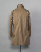 This garment comes Herno's historical archive. The inspiration comes from our passion and innovative research that we have been committed to since 1948.   Composition: main fabric 100% cotton, secondary fabric: 65% polyester 35% cotton, lining 100% cotton Hidden button front closure Two slanted side pockets and two inner pockets Half lined  Made in Italy IM000309U 13218 Color: 2000