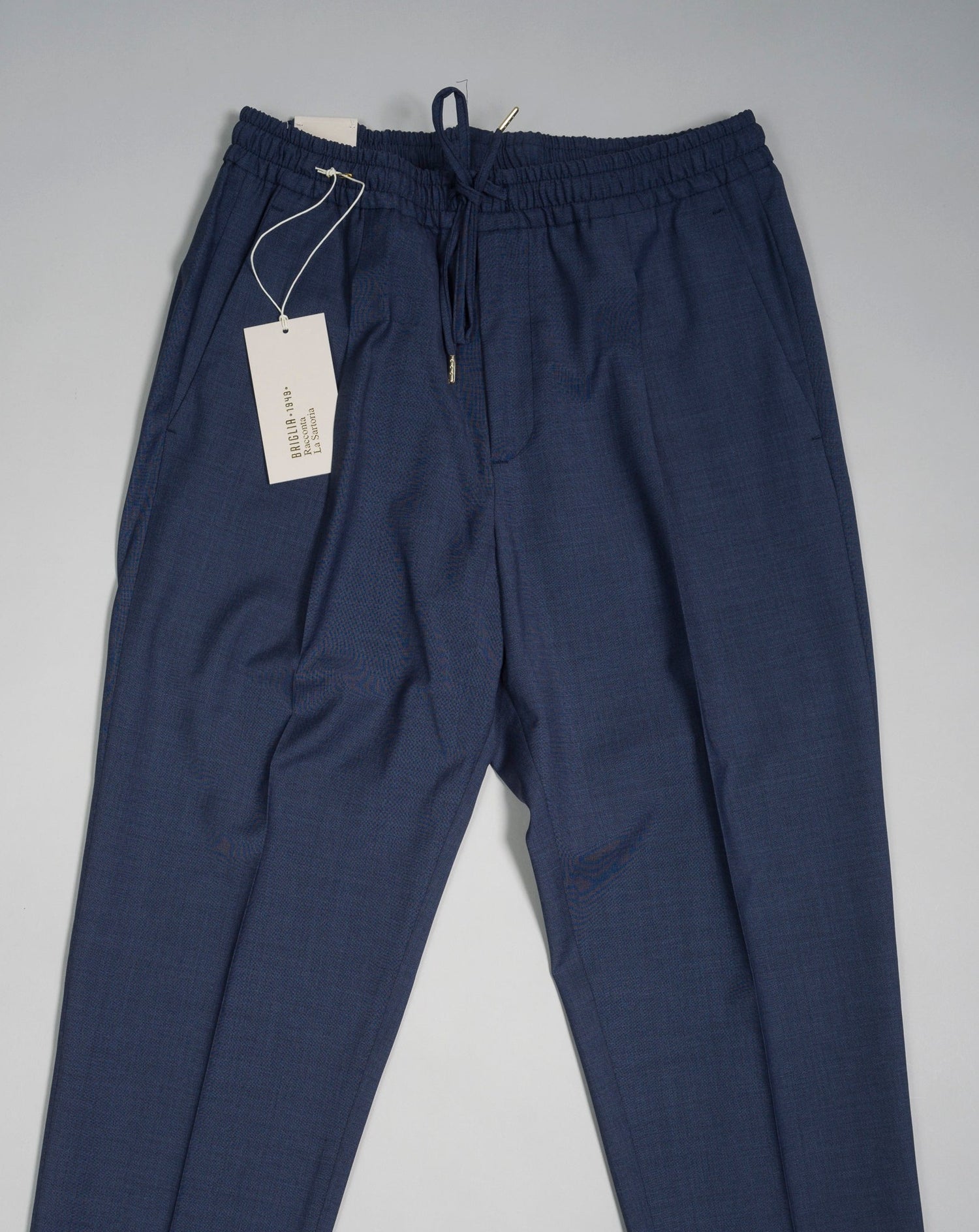 Article: 323108 Color: Blue Melange / 71 Model: Wimbledons Composition: 100% Virgin Wool Made in Naples, Italy Briglia Lightweight Wool Drawstring Trousers / Blue Melange