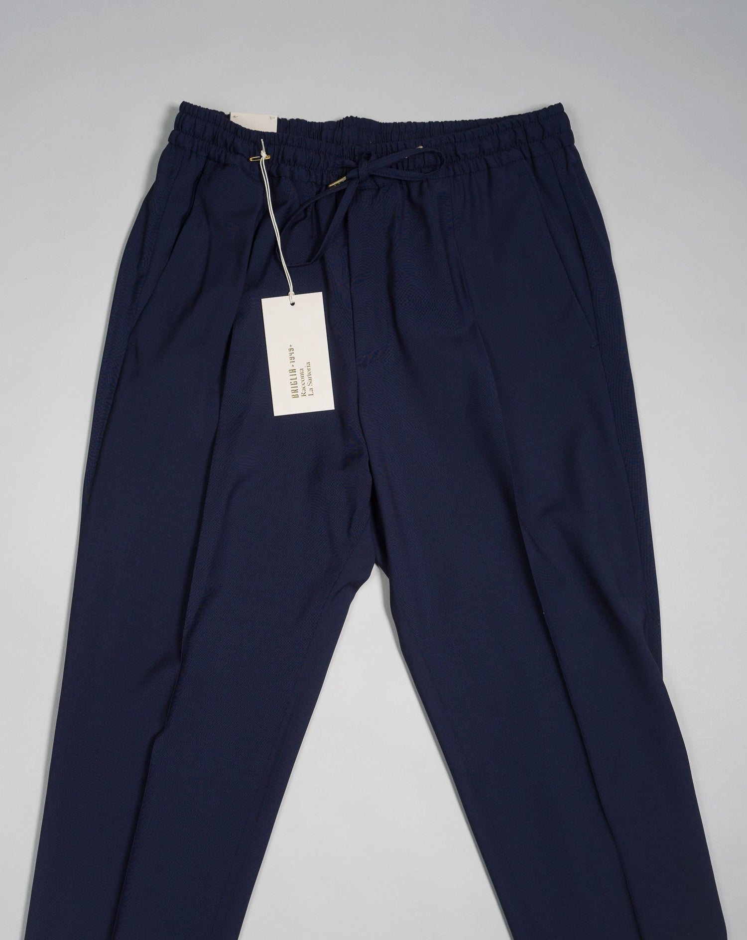 Article: 323108 Color: Navy / 91 Model: Wimbledons Composition: 100% Virgin Wool Made in Naples, Italy Briglia Lightweight Wool Drawstring Trousers / Navy