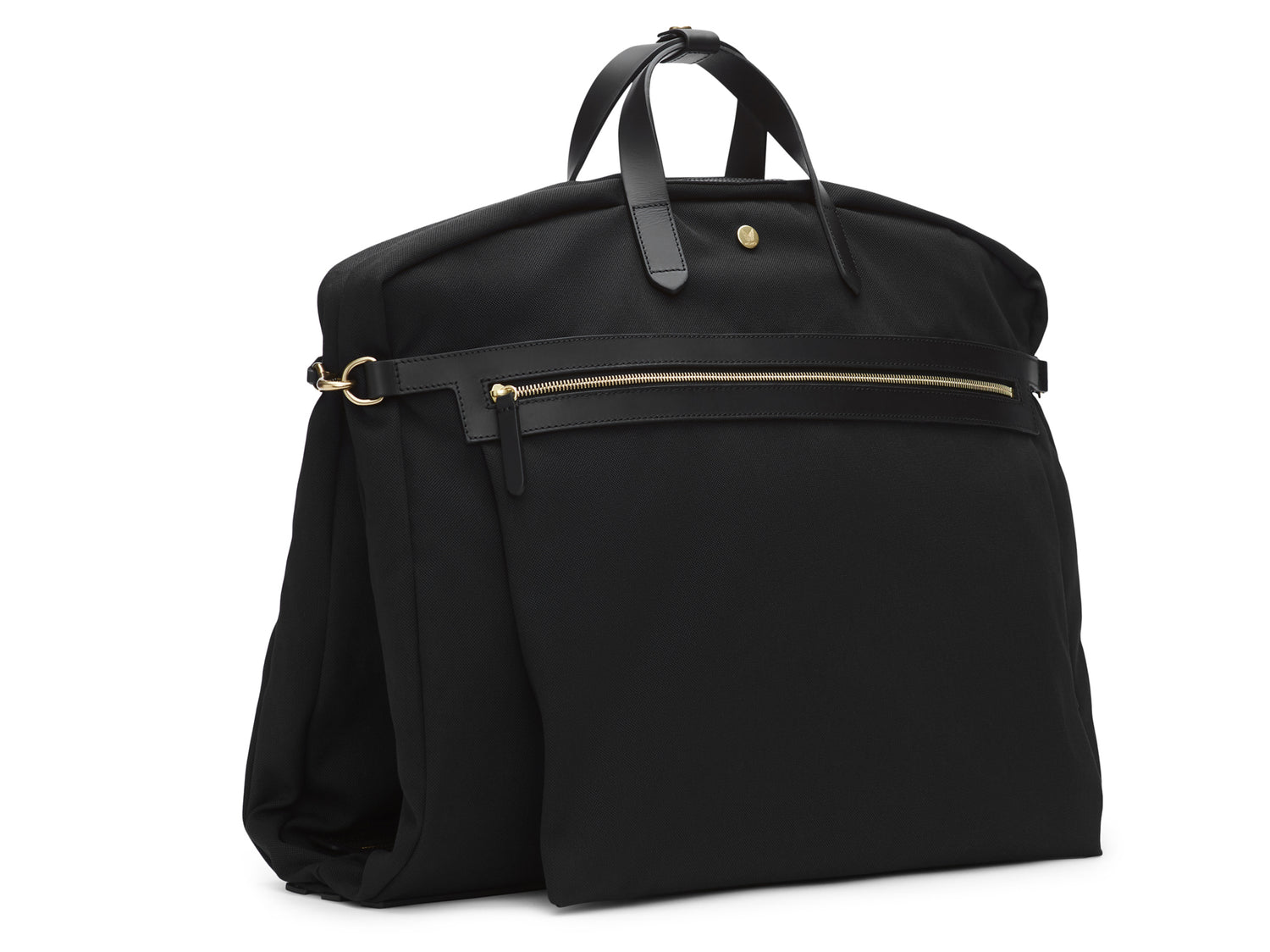 Measurements: L: 52 x W: 50 x H: 7 cm Body: Cotton & nylon canvas Fabric composition: PA 47% PL 20% CO 20% PC 6% PU 7% / 812g/m Trimmings: Black - Vegetable tanned full-grain bridle leather Lining: 100% cotton in army colour Hardware: Solid brass with varnish protection Zipper: Hand polished YKK Excella Art. No. MS446418 Transporting your work, wedding, and/or weekend wear just got a whole lot easier. Slip your garments into full size garment bag large enough carry all