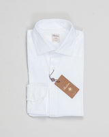 This white casual Slimline jersey shirt is made of polyamide and elastane. The shirt is detailed with mother of pearl buttons, single cuffs and a cut away collar.

Composition: 73% Polyamide 27% Elastan
Article: 8407118269
Color: 000 / White
Slimline