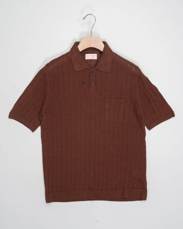 Short sleeve linen shirt from Casa Isaac collection.
Composition: 100% Linen
Short Sleeves
2 Buttons
Chest pocket (left)
Article: CC 15 PSSLiCi
Color: Ecru G.R.P. Firenze Casa Isaac Polo Shirt / Cinnamon