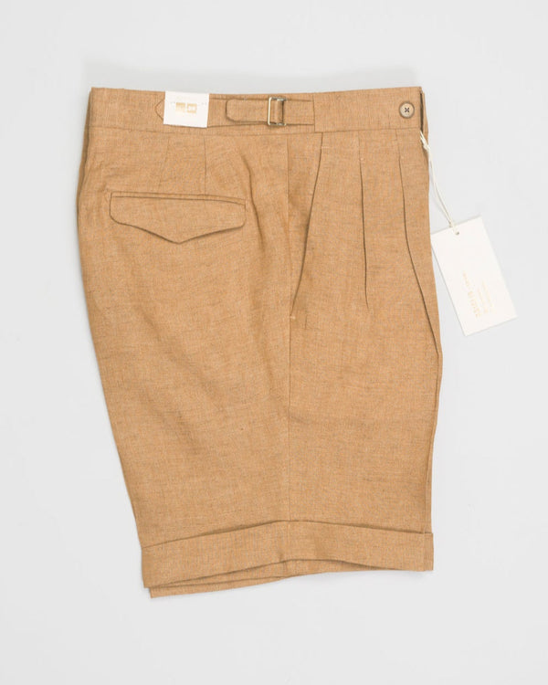 Article: 325117
Color: Brown / 36
Model: Amalfis
Composition: 100% Linen
Double pleats
Slanted side pockets
Side adjusters
Back pockets with flaps
Made in Naples, Italy
