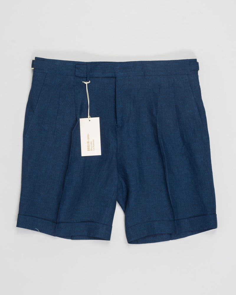 Article: 325117
Color: Blue / 11
Model: Amalfis
Composition: 100% Linen
Double pleats
Slanted side pockets
Side adjusters
Back pockets with flaps
Made in Naples, Italy