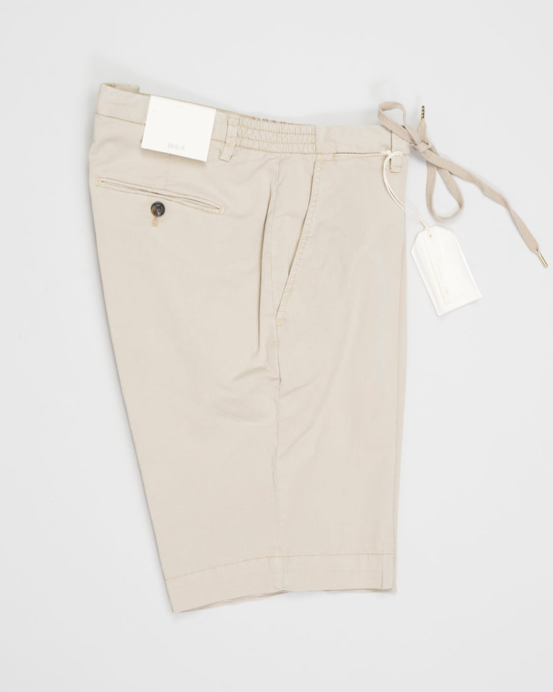 Model: Malibu
Composition: 64% Tencel 32% Cotton 4% Elastan
Article: 325051
Color: 43 / Beige
Made in Naples, Italy