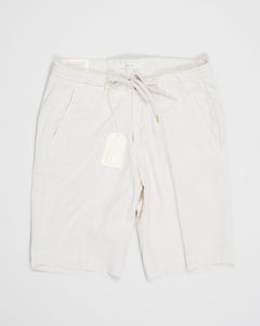 Model: Malibu
Composition: 64% Tencel 32% Cotton 4% Elastan
Article: 325051
Color: 103 / Light Beige
Made in Naples, Italy