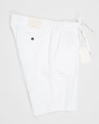 Model: Malibu
Composition: 64% Tencel 32% Cotton 4% Elastan
Article: 325051
Color: 150 / White
Made in Naples, Italy